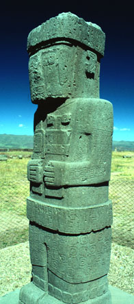 Monolito Ponce. Em homenagem ao arqueólogo Carlos Ponce. ©James Q. Jacobs. Visite http://www.jqjacobs.net/andes/tiwanaku.html